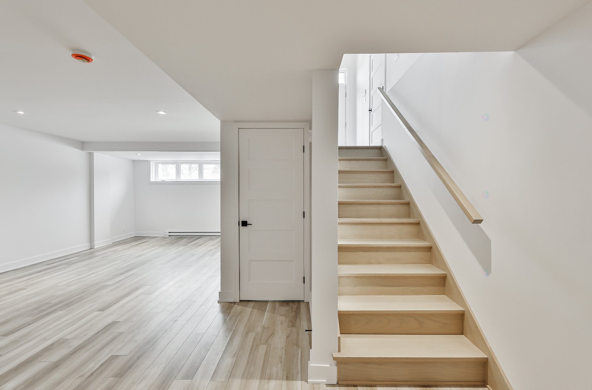 









860


Rue du Faubourg

,
Saint-Jérôme,




QC
J5L0H9

