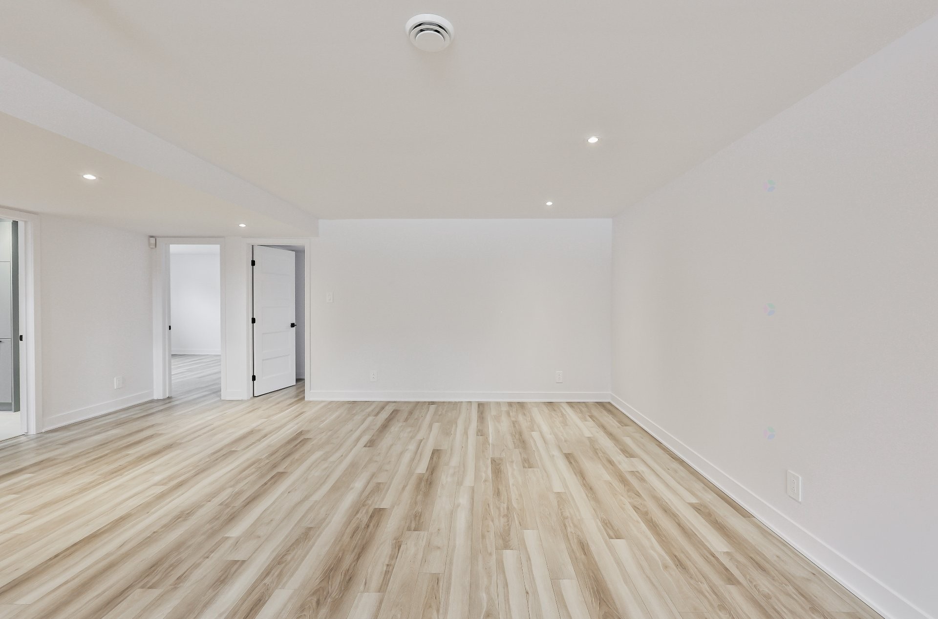 









860


Rue du Faubourg

,
Saint-Jérôme,




QC
J5L0H9

