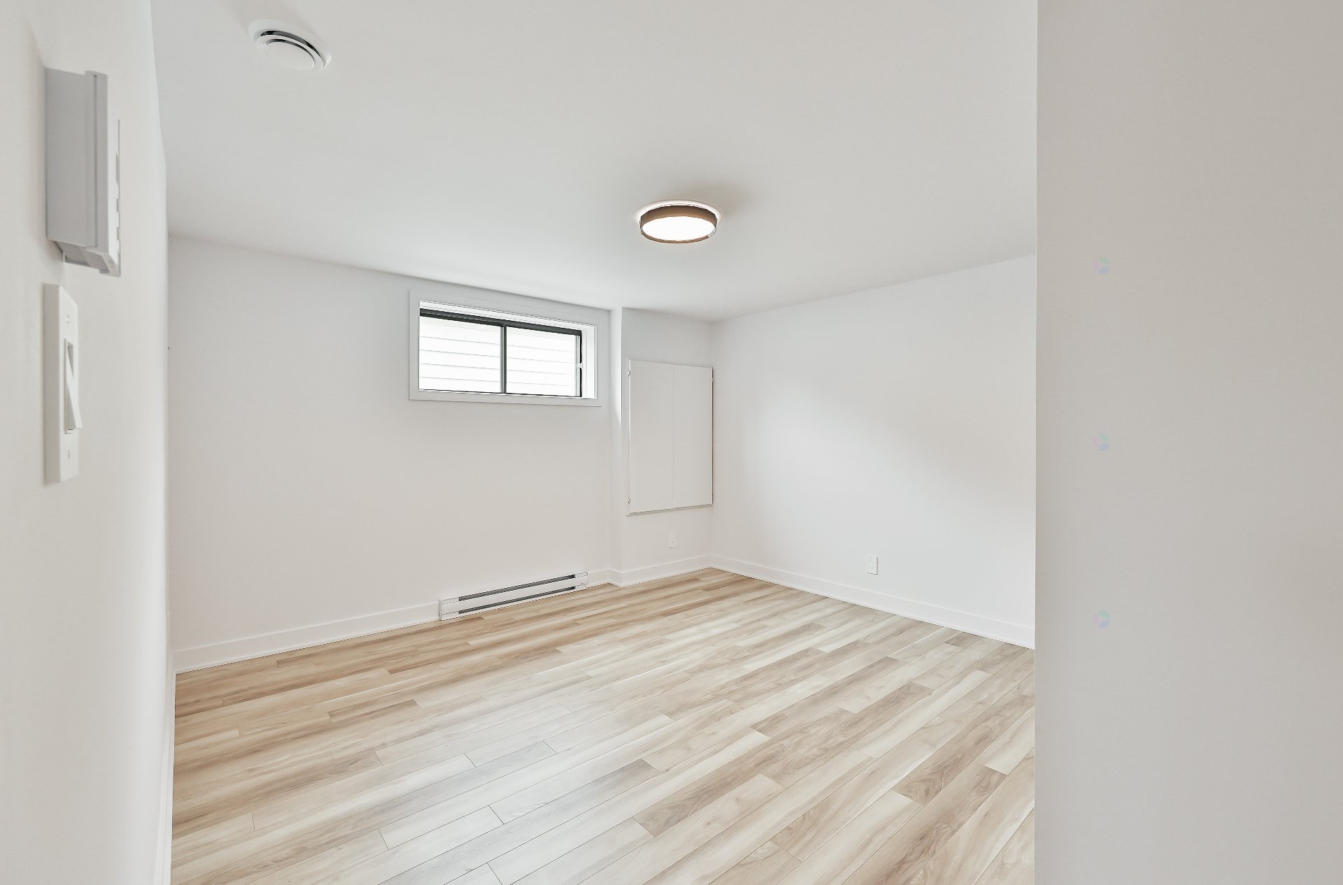 









860


Rue du Faubourg

,
Saint-Jérôme,




QC
J5L0H9

