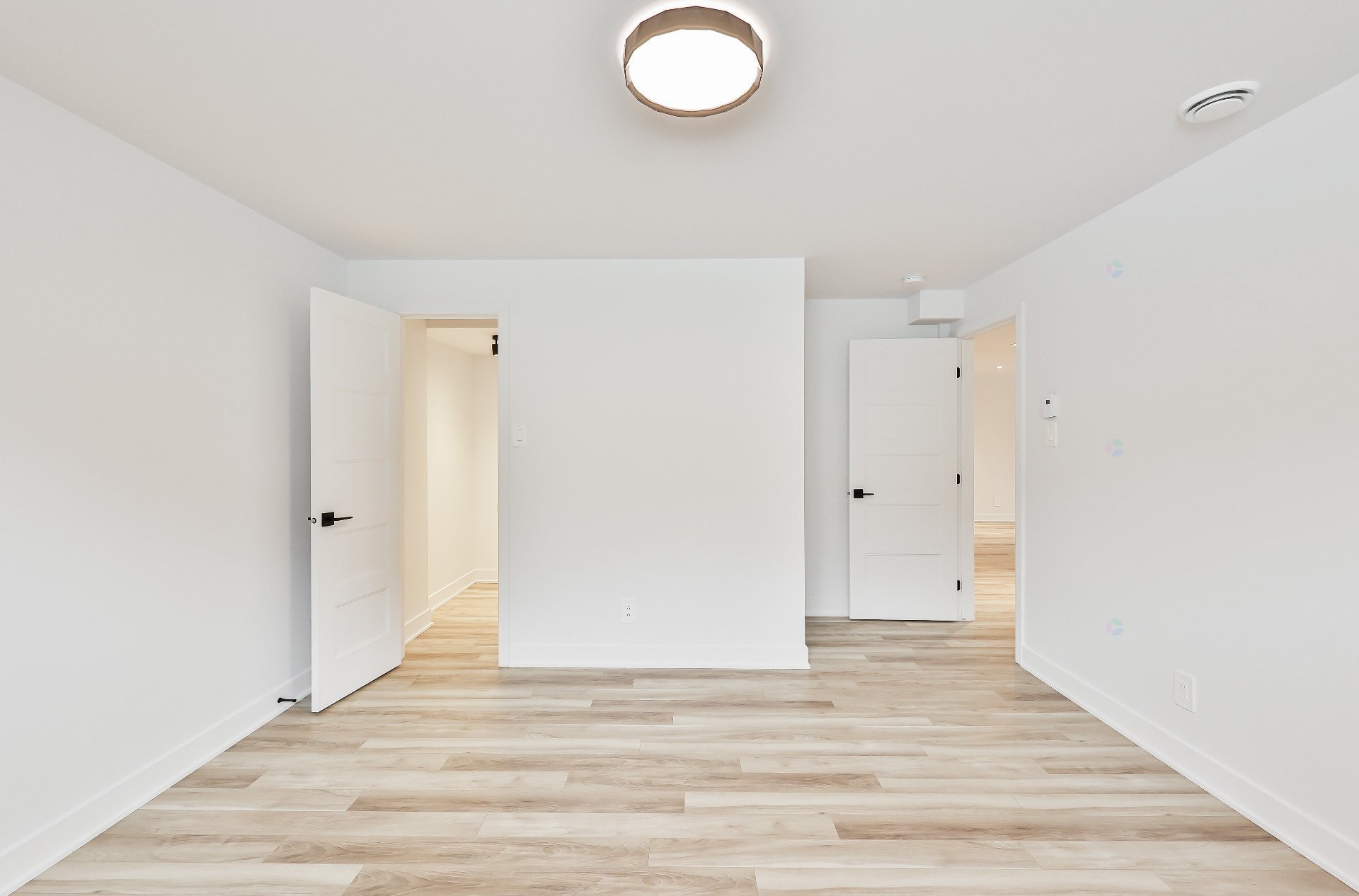 









860


Rue du Faubourg

,
Saint-Jérôme,




QC
J5L0H9

