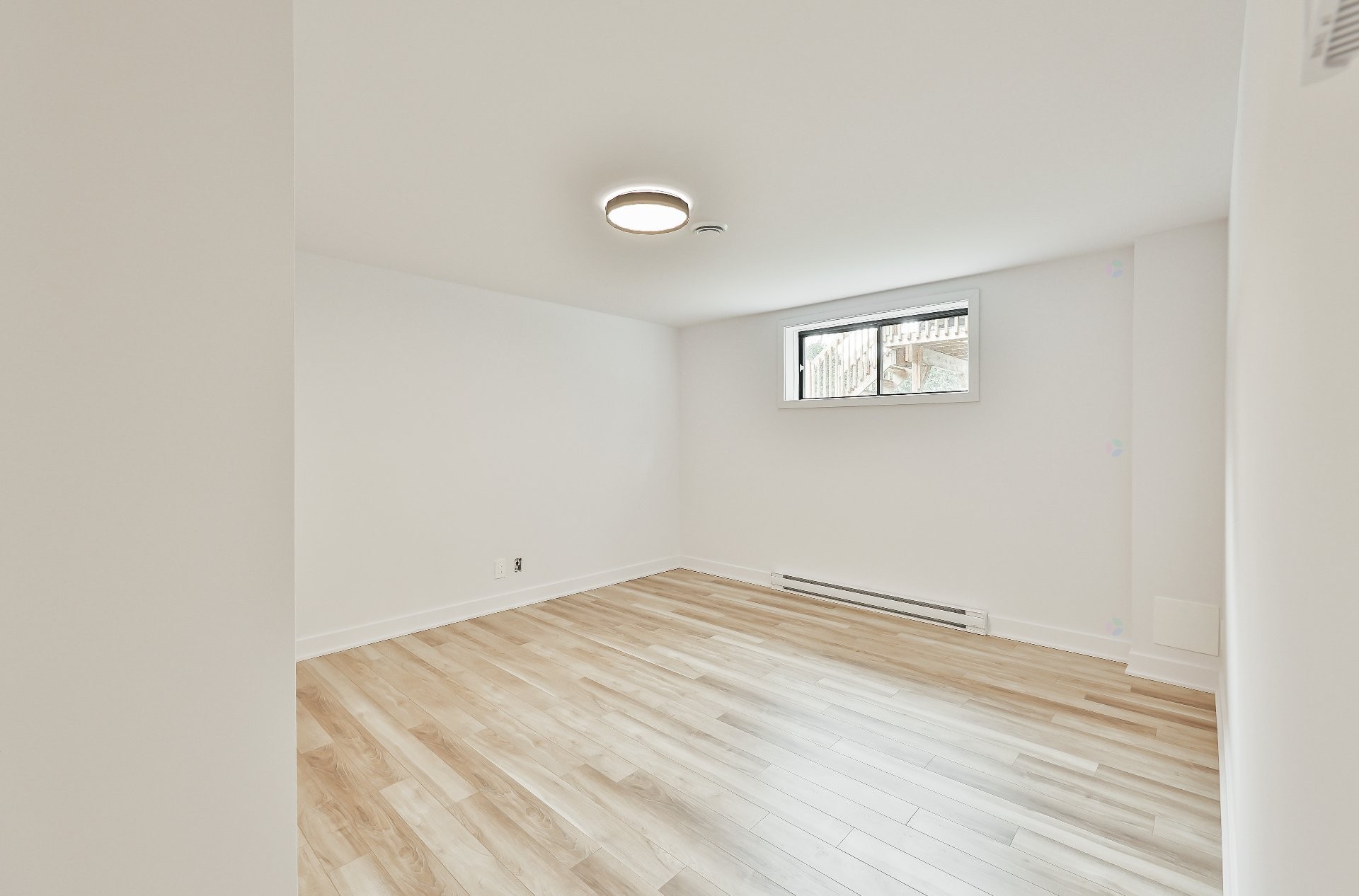 









860


Rue du Faubourg

,
Saint-Jérôme,




QC
J5L0H9

