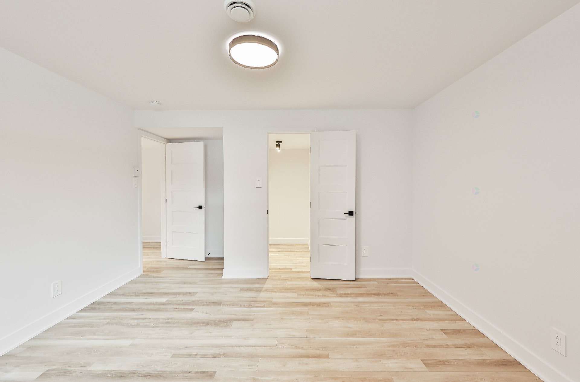 









860


Rue du Faubourg

,
Saint-Jérôme,




QC
J5L0H9

