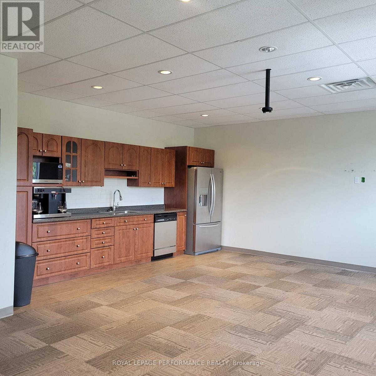 












200 - 4471 INNES ROAD

,
Ottawa,




Ontario
K4A1A7

