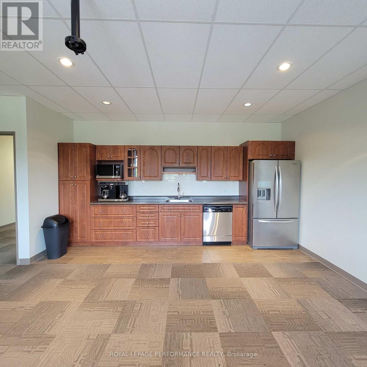 












200 - 4471 INNES ROAD

,
Ottawa,




Ontario
K4A1A7

