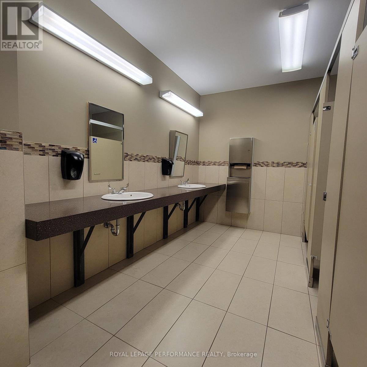 












200 - 4471 INNES ROAD

,
Ottawa,




Ontario
K4A1A7

