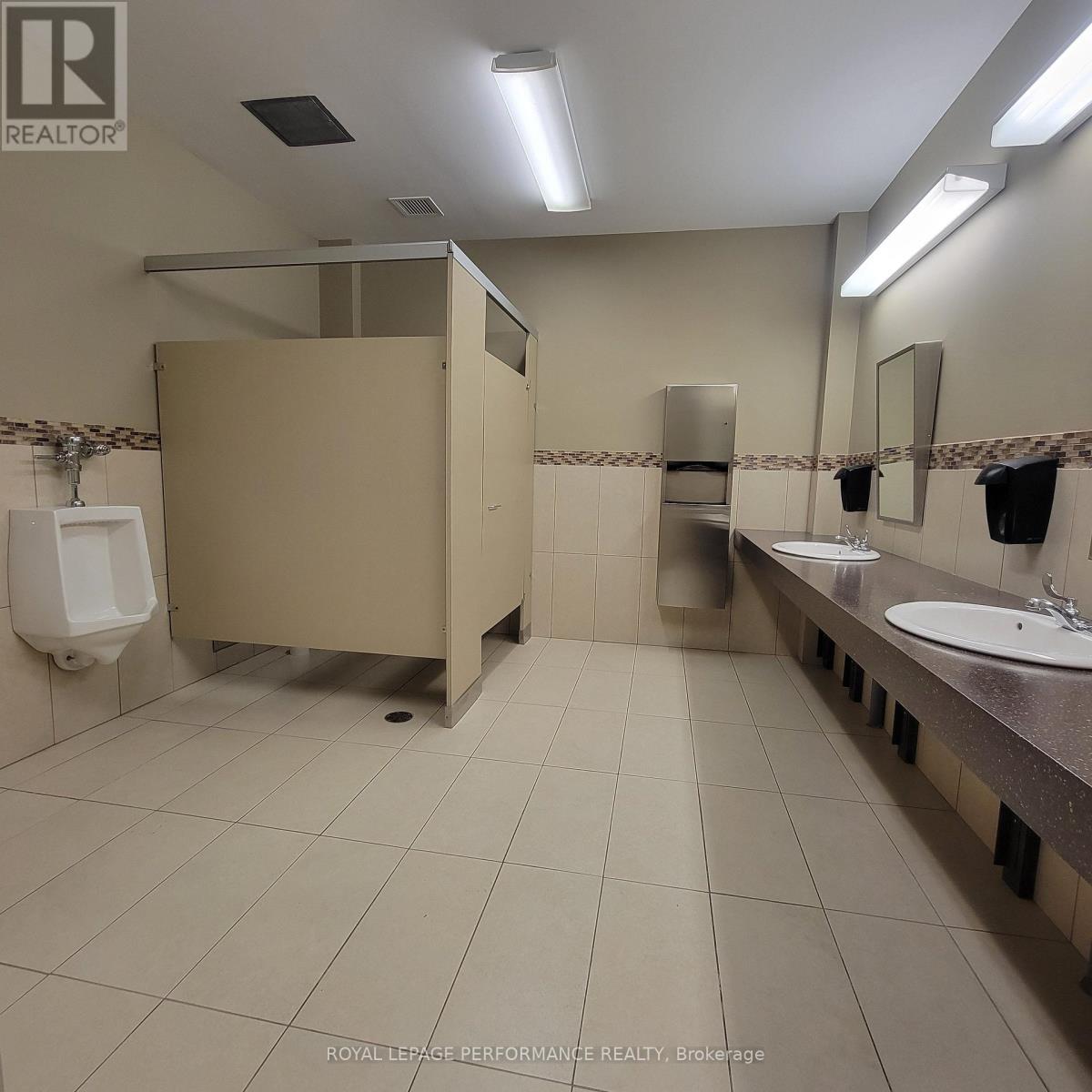 












200 - 4471 INNES ROAD

,
Ottawa,




Ontario
K4A1A7

