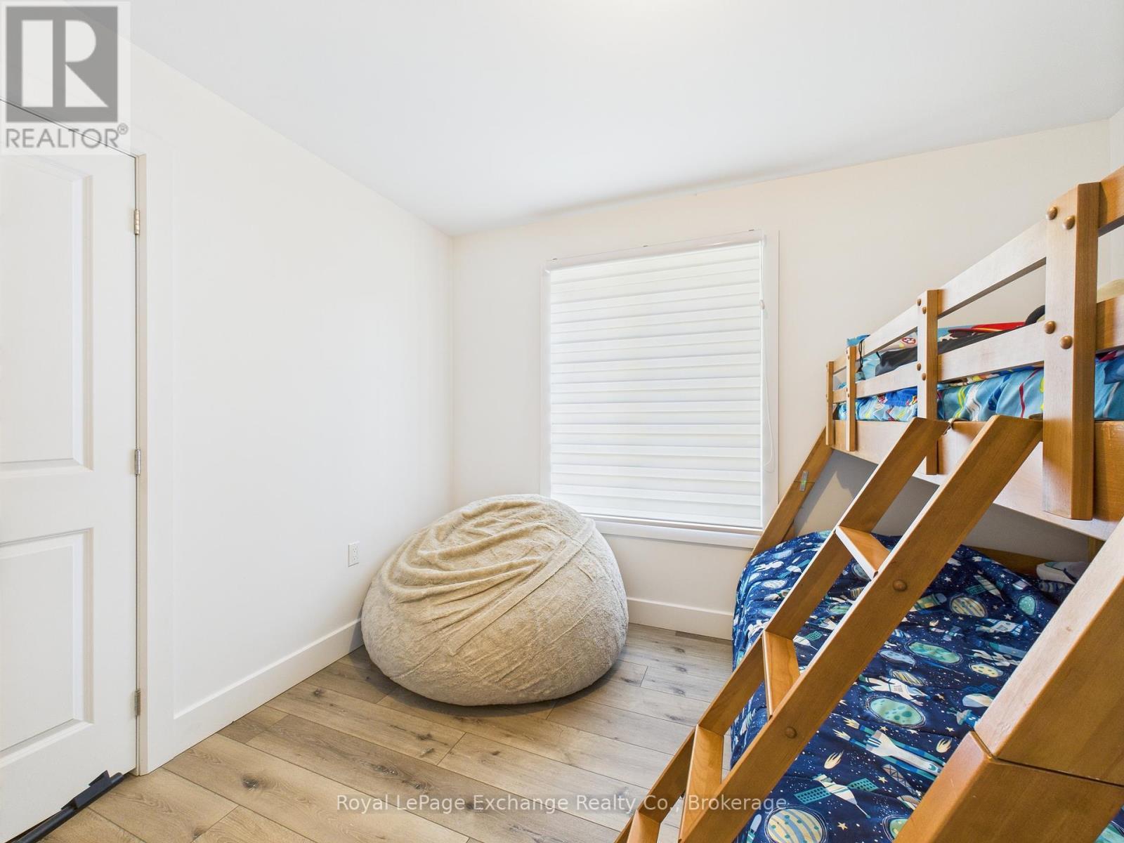 












127 HEMLOCK STREET

,
Huron-Kinloss,




Ontario
P4N6S5

