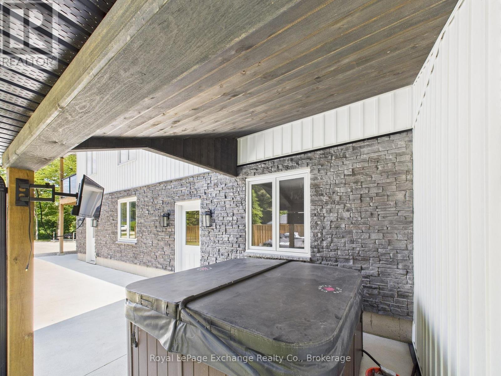 












127 HEMLOCK STREET

,
Huron-Kinloss,




Ontario
P4N6S5

