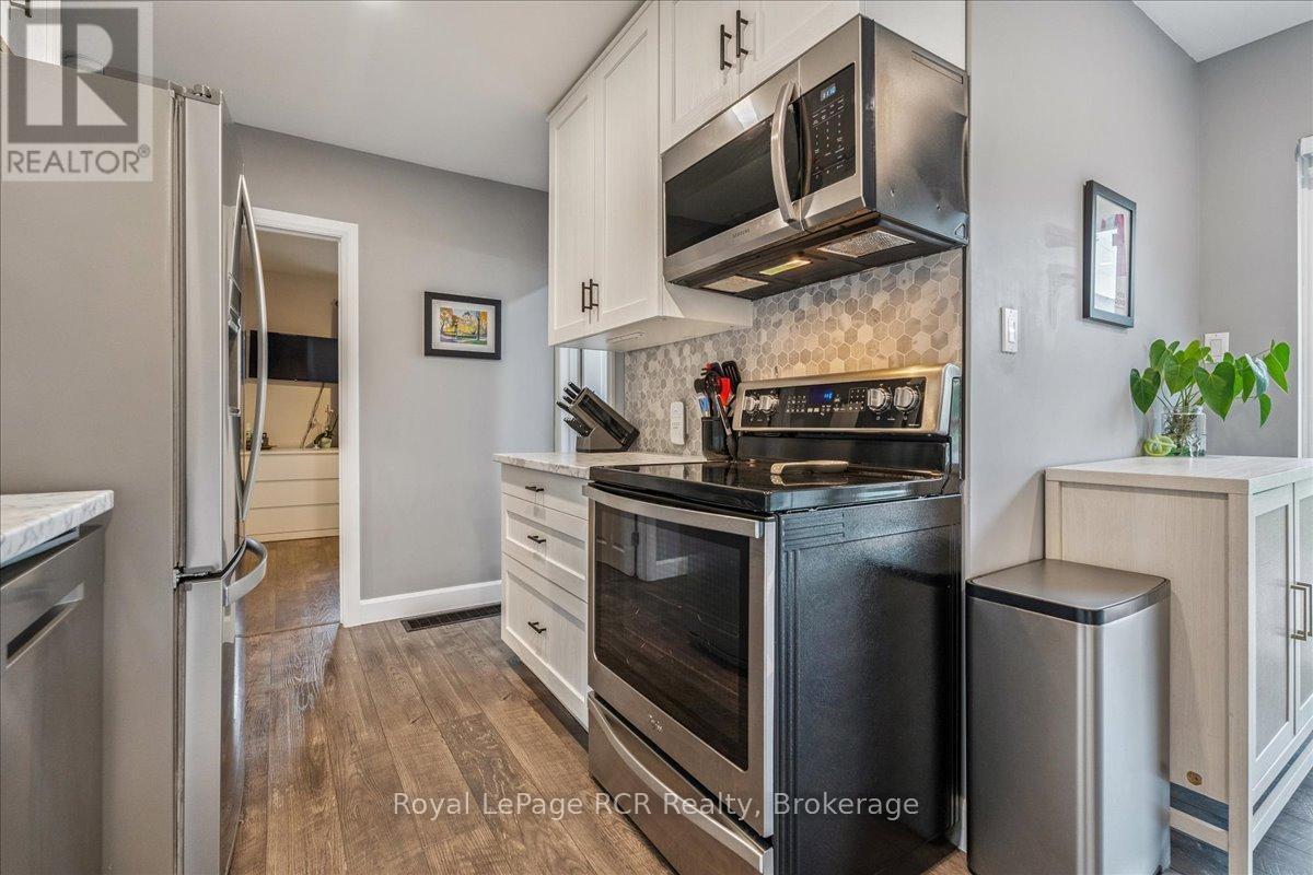 












224 FINDEN STREET

,
Georgian Bluffs,




Ontario
N4K6V5

