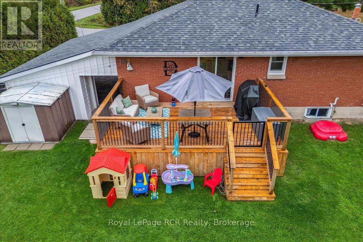 












224 FINDEN STREET

,
Georgian Bluffs,




Ontario
N4K6V5

