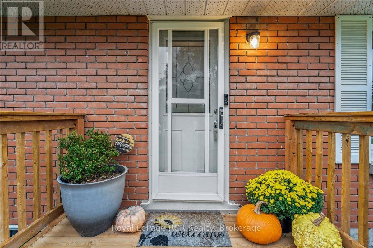 












224 FINDEN STREET

,
Georgian Bluffs,




Ontario
N4K6V5

