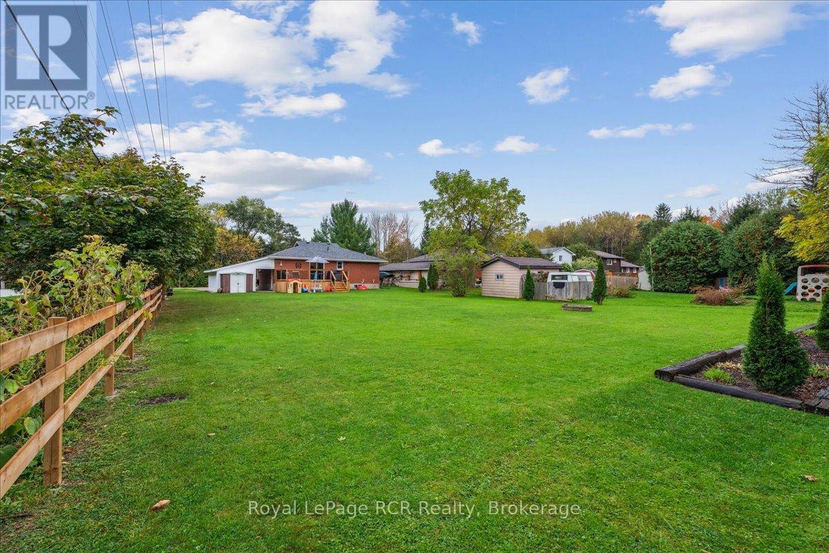 












224 FINDEN STREET

,
Georgian Bluffs,




Ontario
N4K6V5

