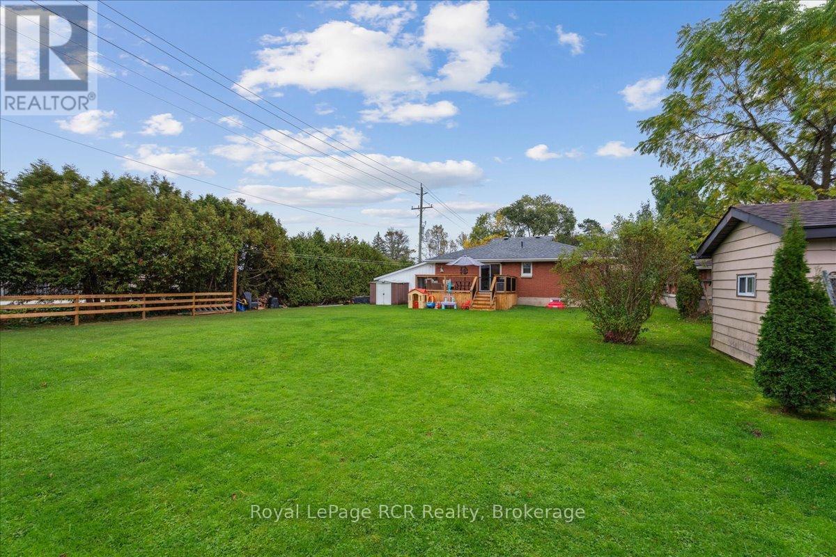 












224 FINDEN STREET

,
Georgian Bluffs,




Ontario
N4K6V5

