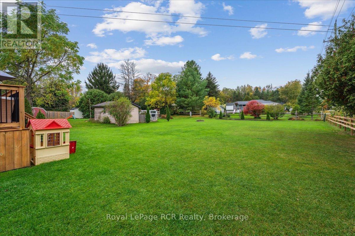 












224 FINDEN STREET

,
Georgian Bluffs,




Ontario
N4K6V5

