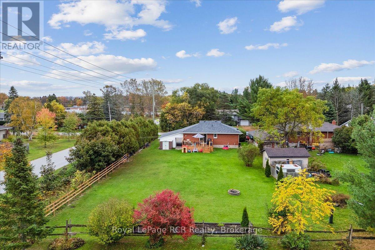 












224 FINDEN STREET

,
Georgian Bluffs,




Ontario
N4K6V5

