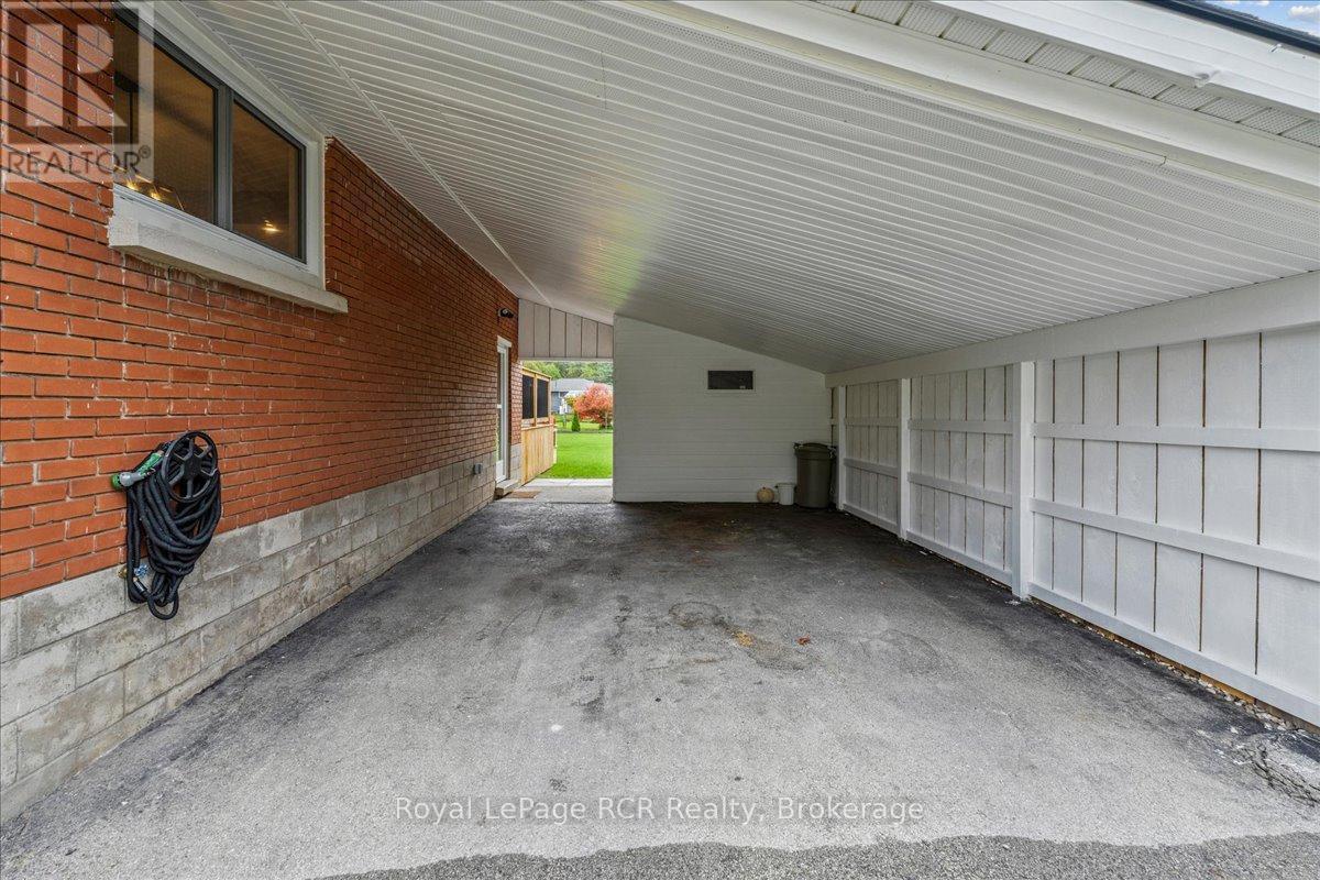 












224 FINDEN STREET

,
Georgian Bluffs,




Ontario
N4K6V5

