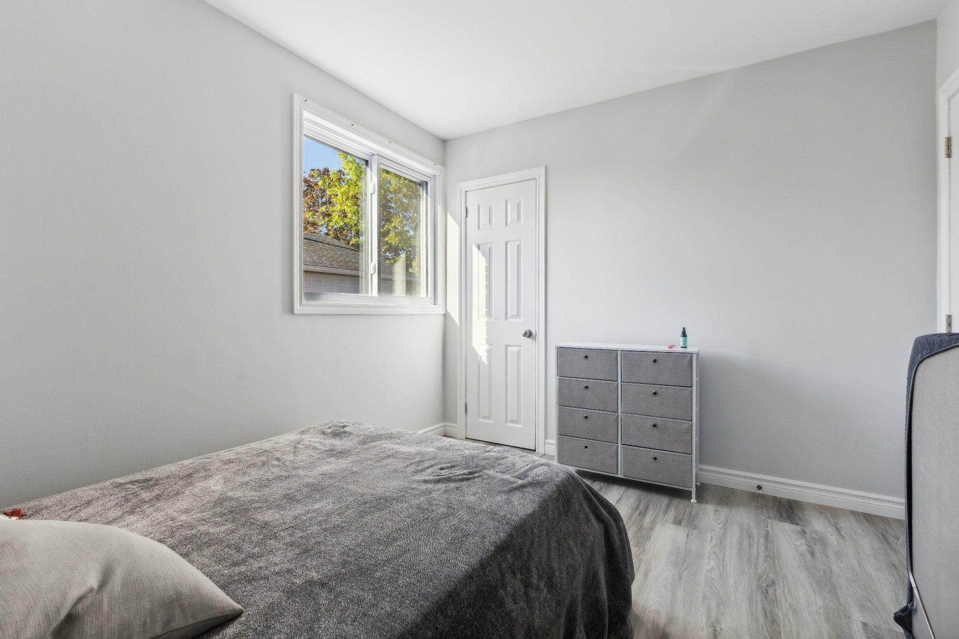 









350


Rue Laviolette

,
Gatineau (Gatineau),




QC
J8P5Z2

