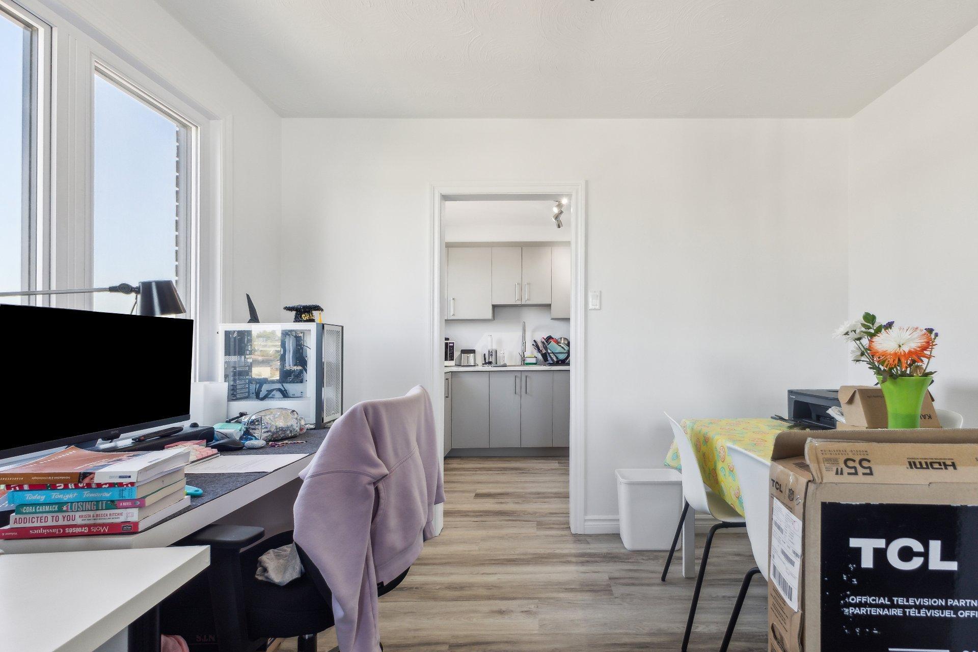 









350


Rue Laviolette

,
Gatineau (Gatineau),




QC
J8P5Z2

