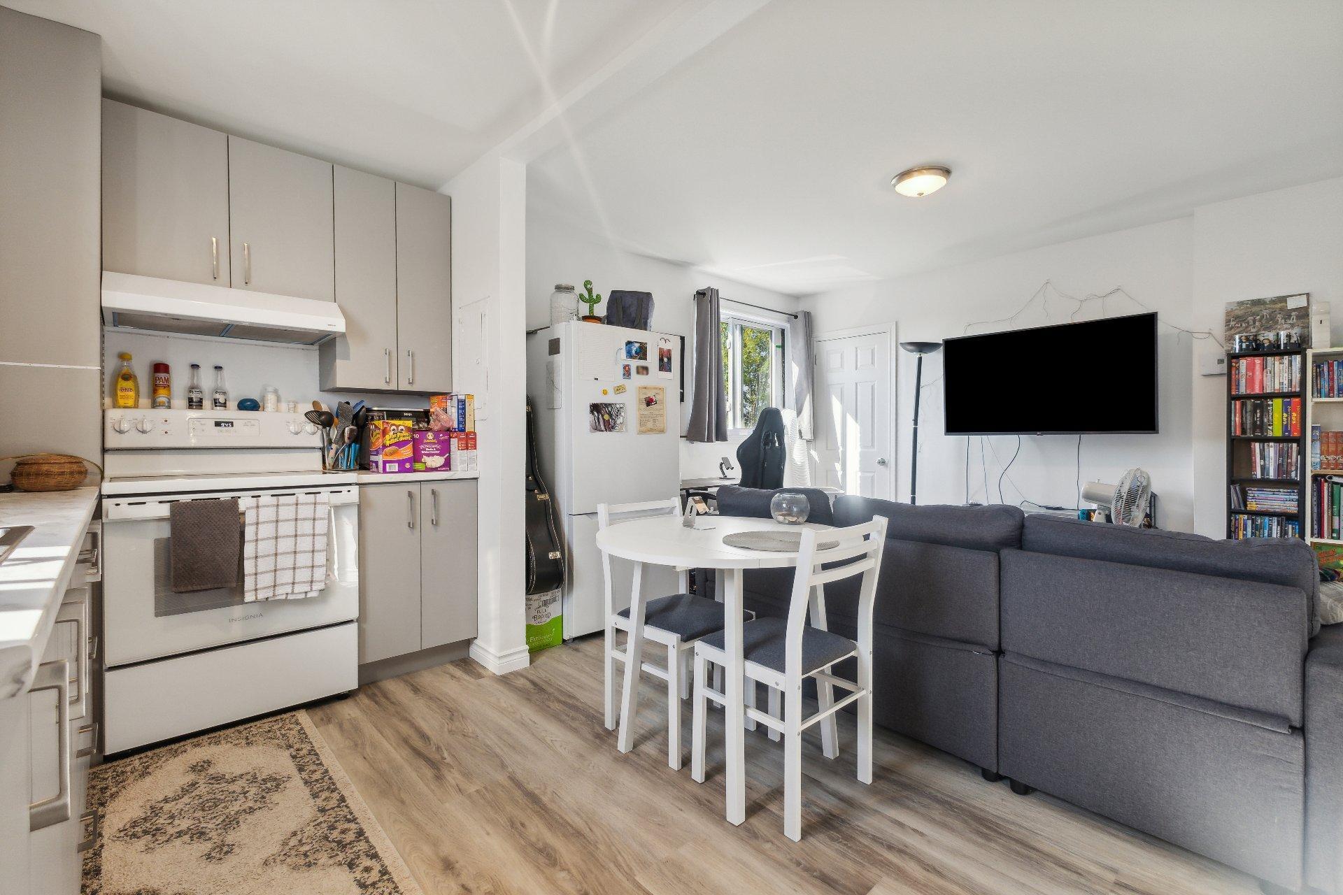 









350


Rue Laviolette

,
Gatineau (Gatineau),




QC
J8P5Z2

