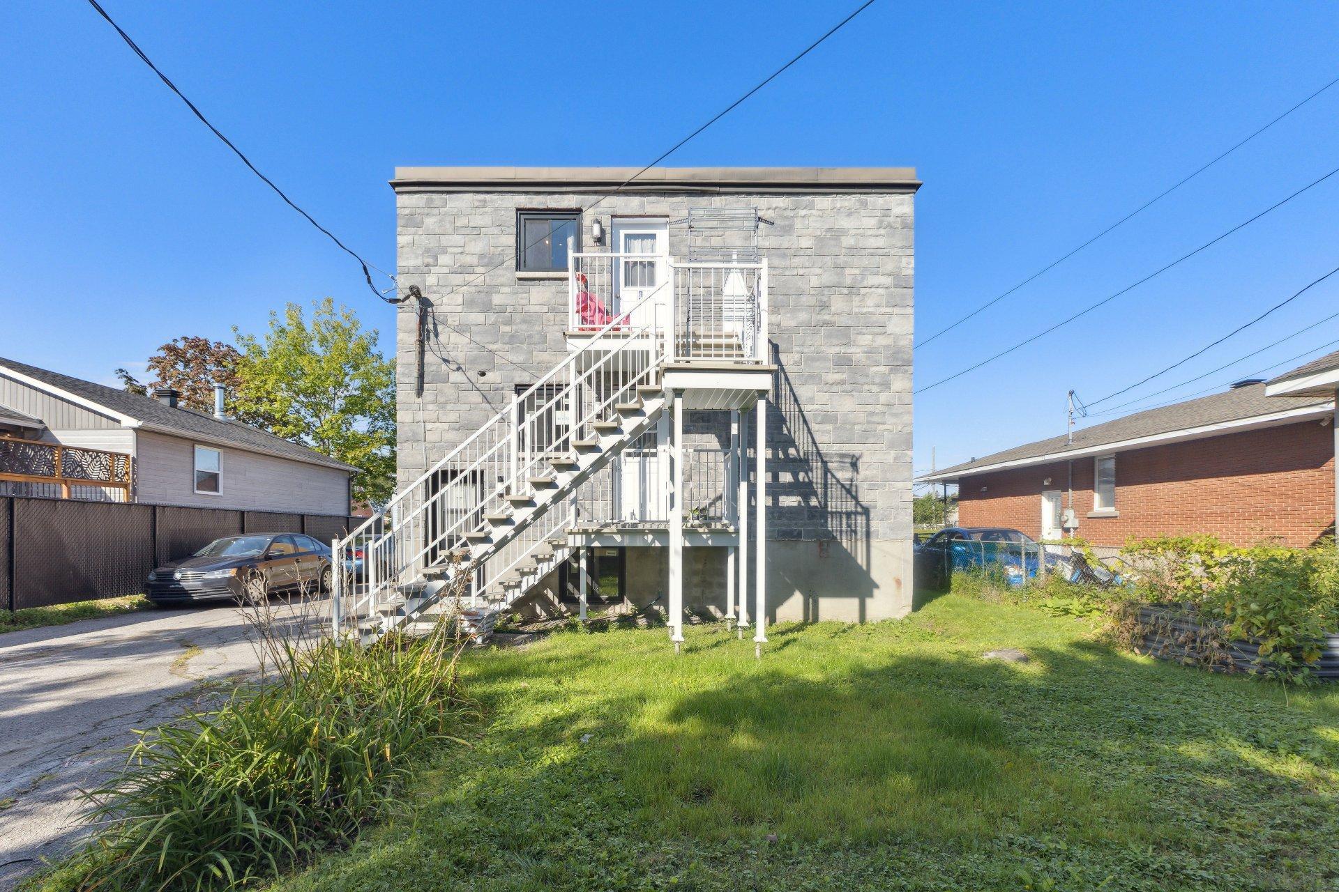 









350


Rue Laviolette

,
Gatineau (Gatineau),




QC
J8P5Z2

