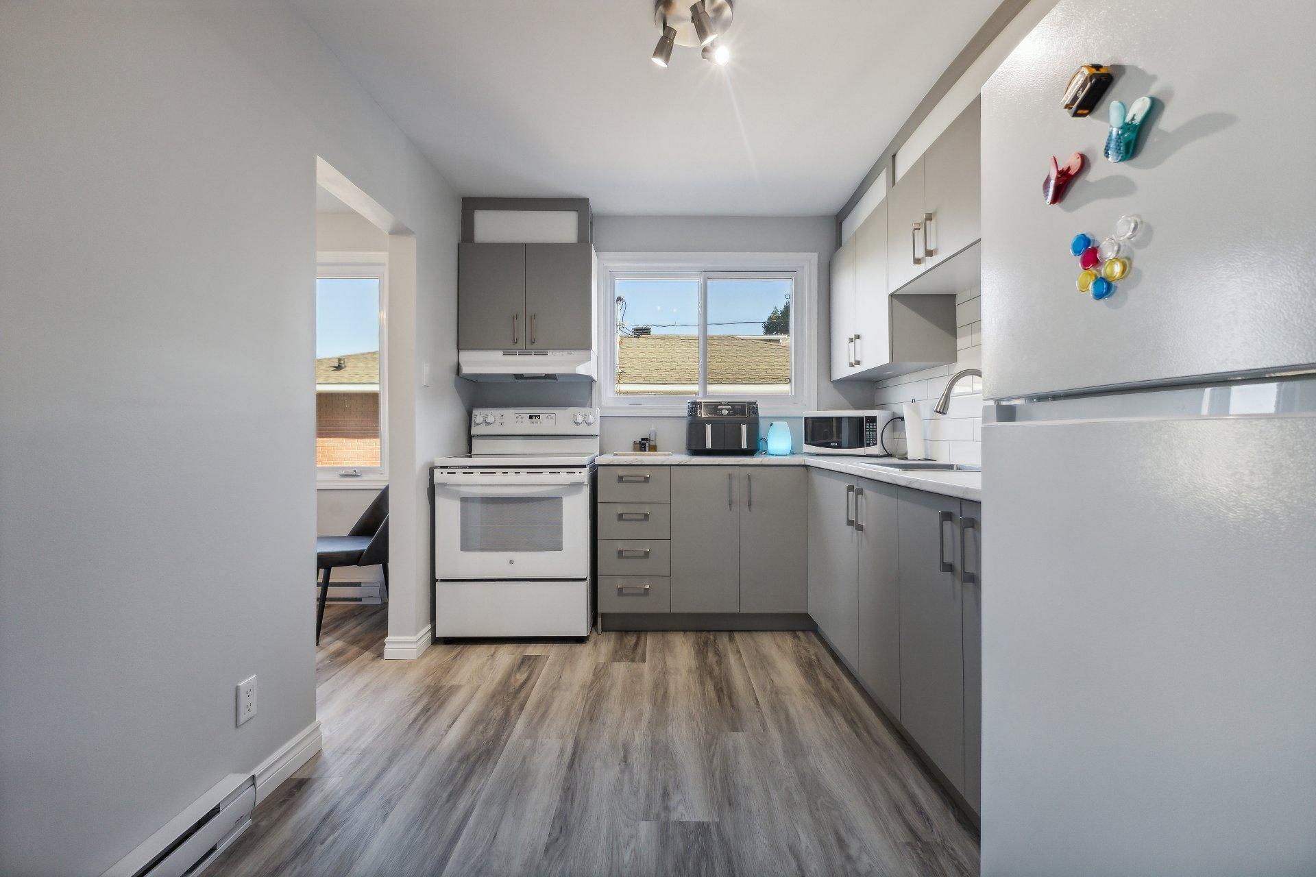 









350


Rue Laviolette

,
Gatineau (Gatineau),




QC
J8P5Z2

