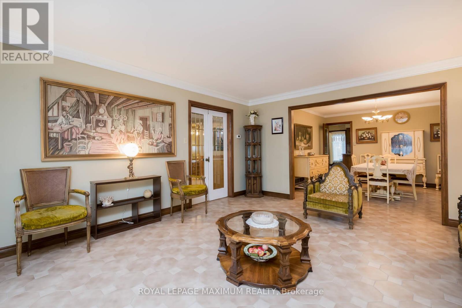 












119 GLEN LONG AVENUE

,
Toronto,




Ontario
M6B2M4

