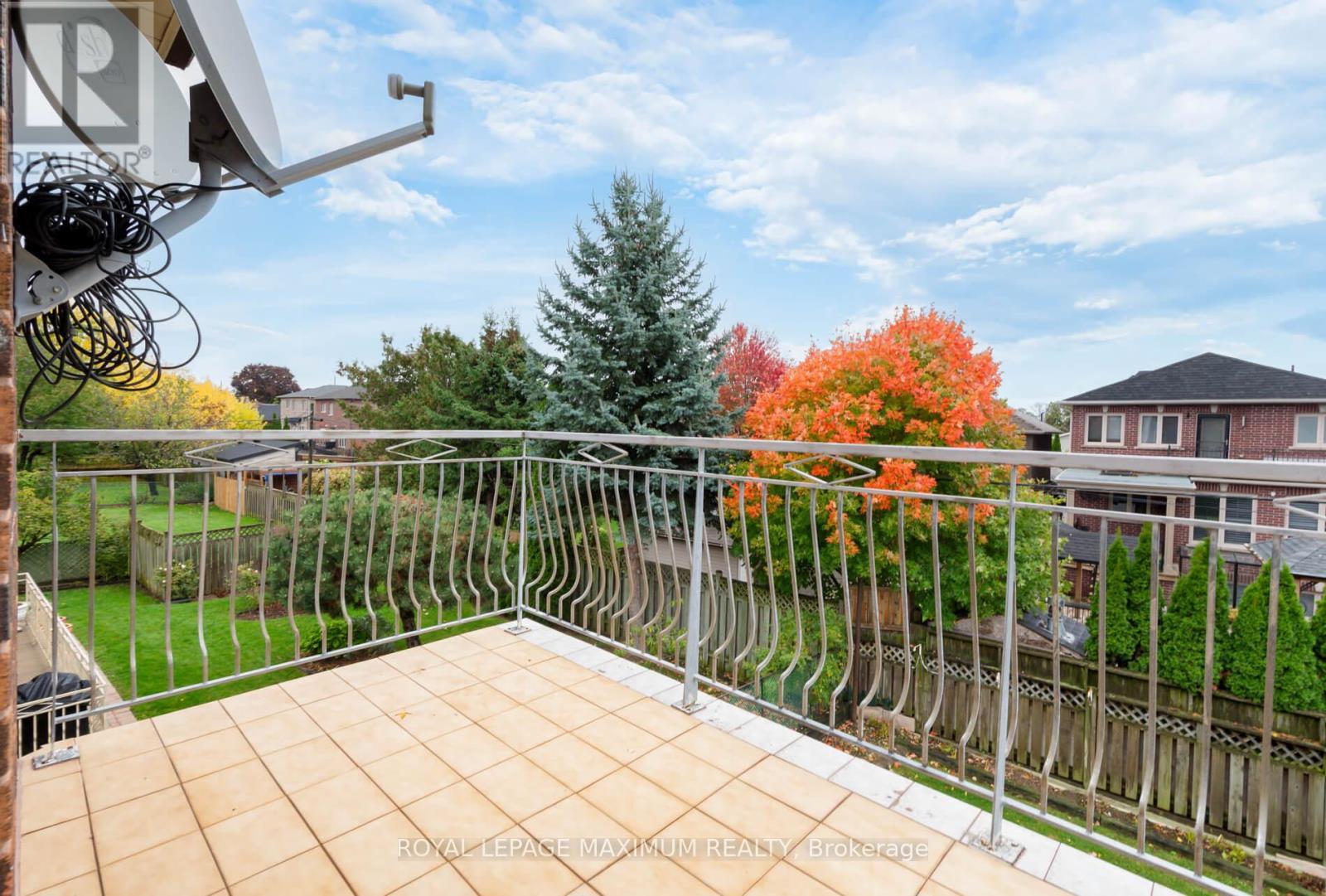 












119 GLEN LONG AVENUE

,
Toronto,




Ontario
M6B2M4

