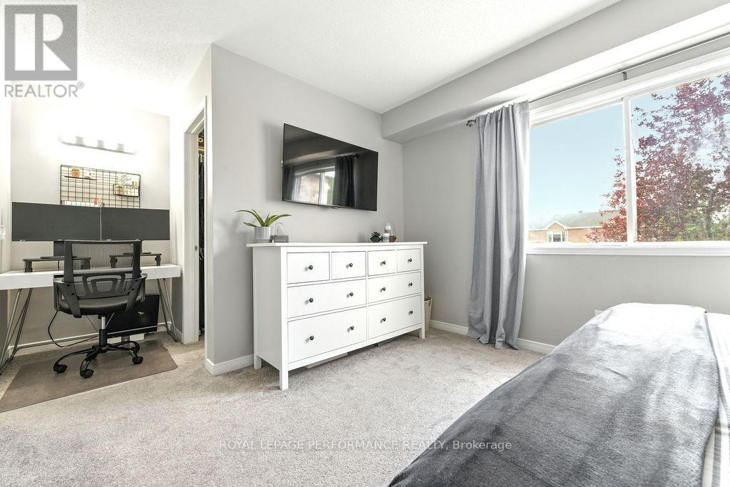 












1649 GREYWOOD DRIVE

,
Ottawa,




Ontario
K1C7L9

