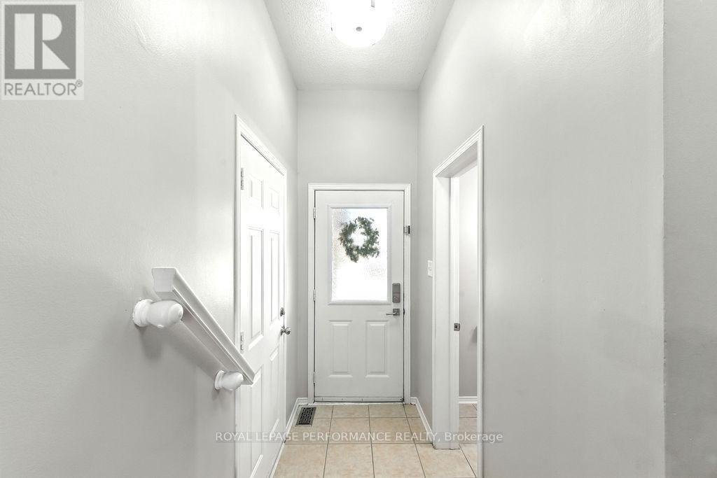 












1649 GREYWOOD DRIVE

,
Ottawa,




Ontario
K1C7L9

