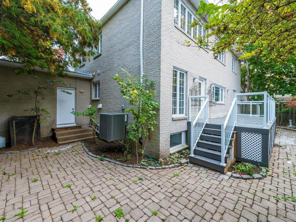 












916 Young Avenue

,
Halifax,




NS
B3H 2W1

