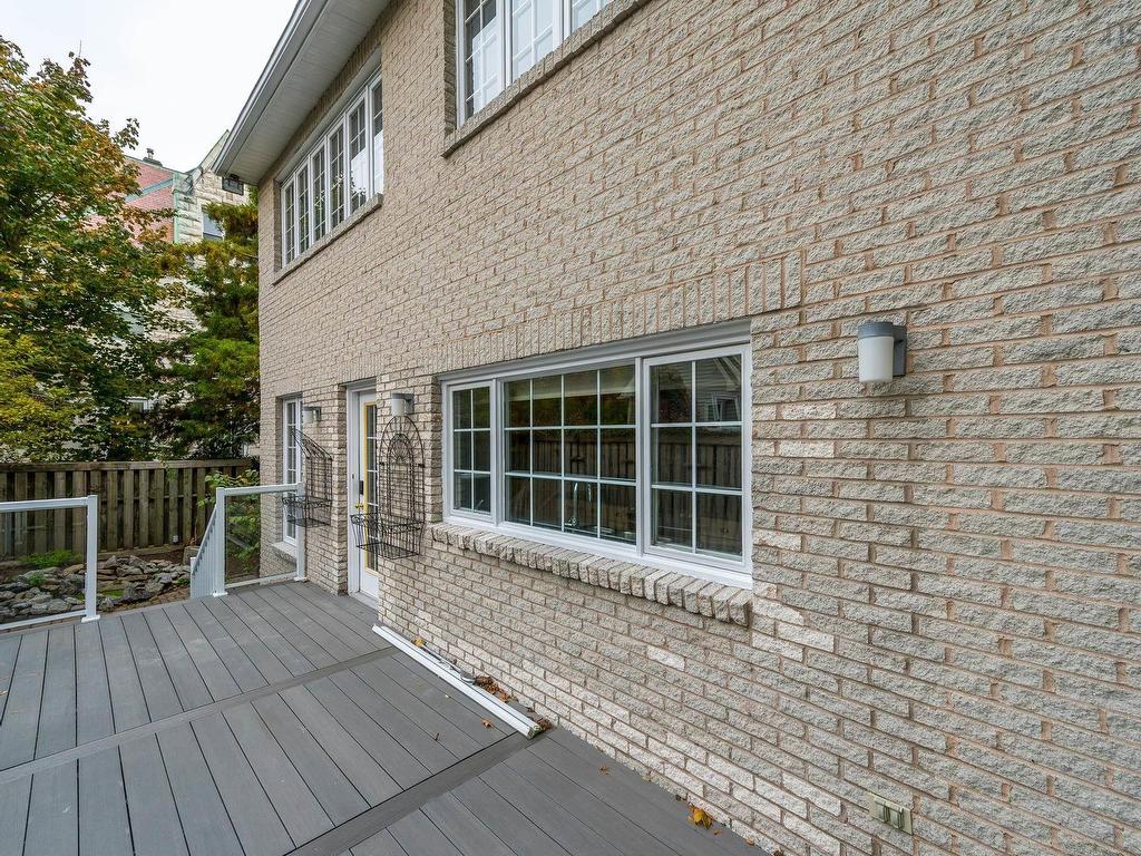 












916 Young Avenue

,
Halifax,




NS
B3H 2W1

