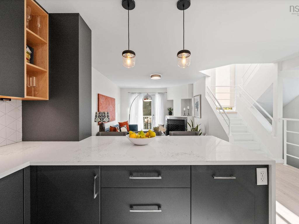 












1 1345 Dresden Row

,
Halifax,




NS
B3J 2J9

