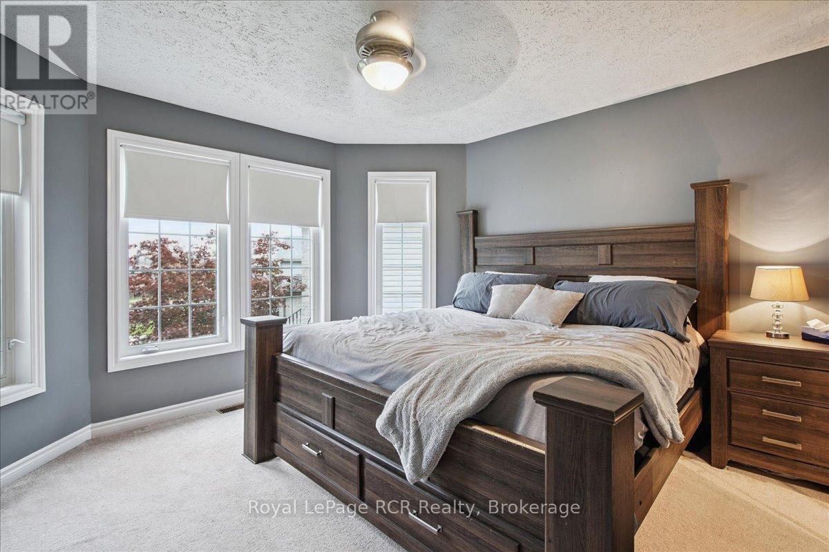 












741 25TH A STREET E

,
Owen Sound,




Ontario
N4K6V1

