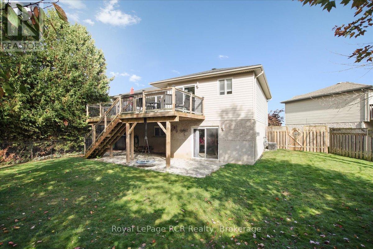 












741 25TH A STREET E

,
Owen Sound,




Ontario
N4K6V1

