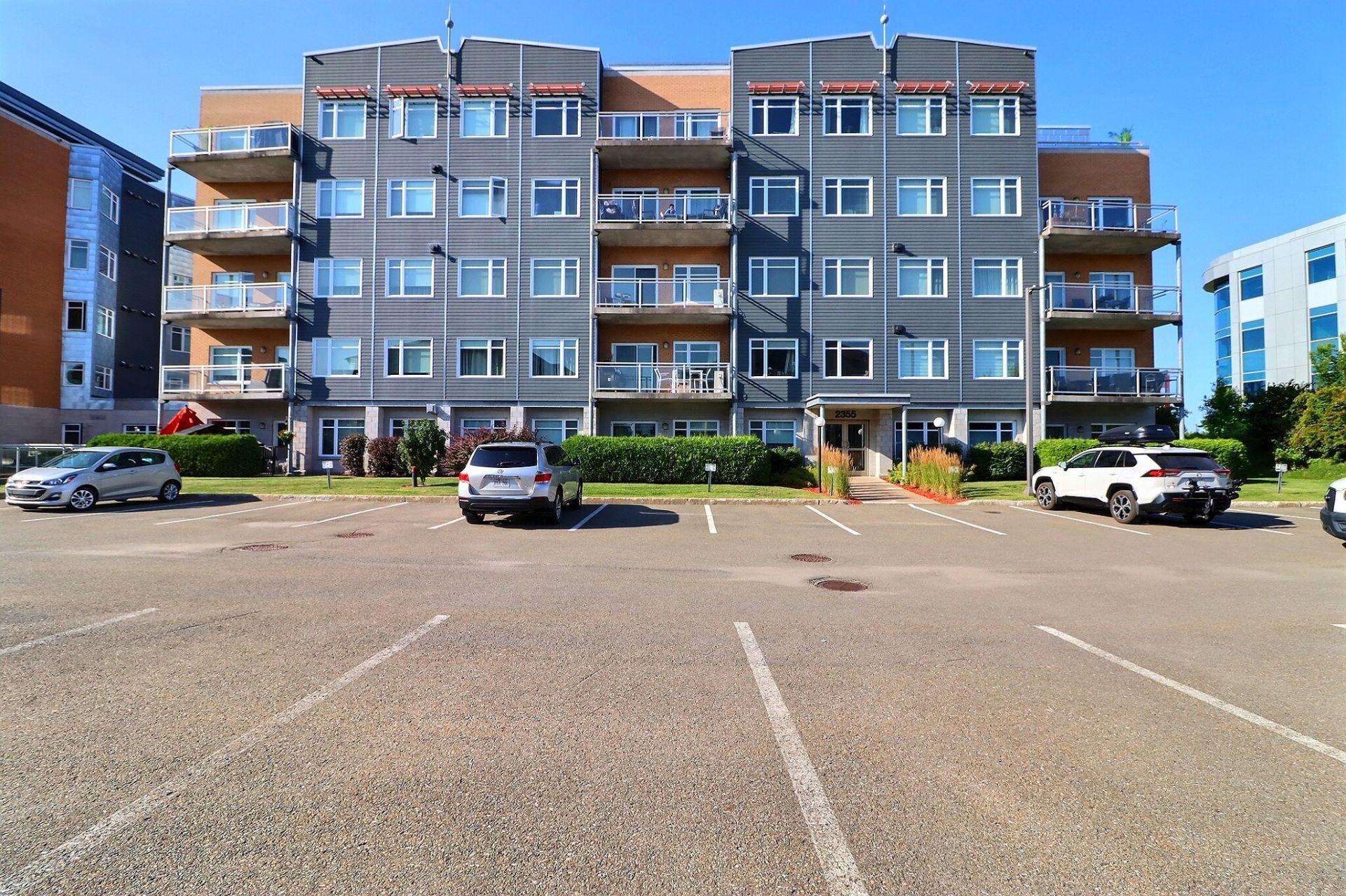 









2355


Rue du Barachois

, 103A,
Québec (Les Rivières),




QC
G2C0G3

