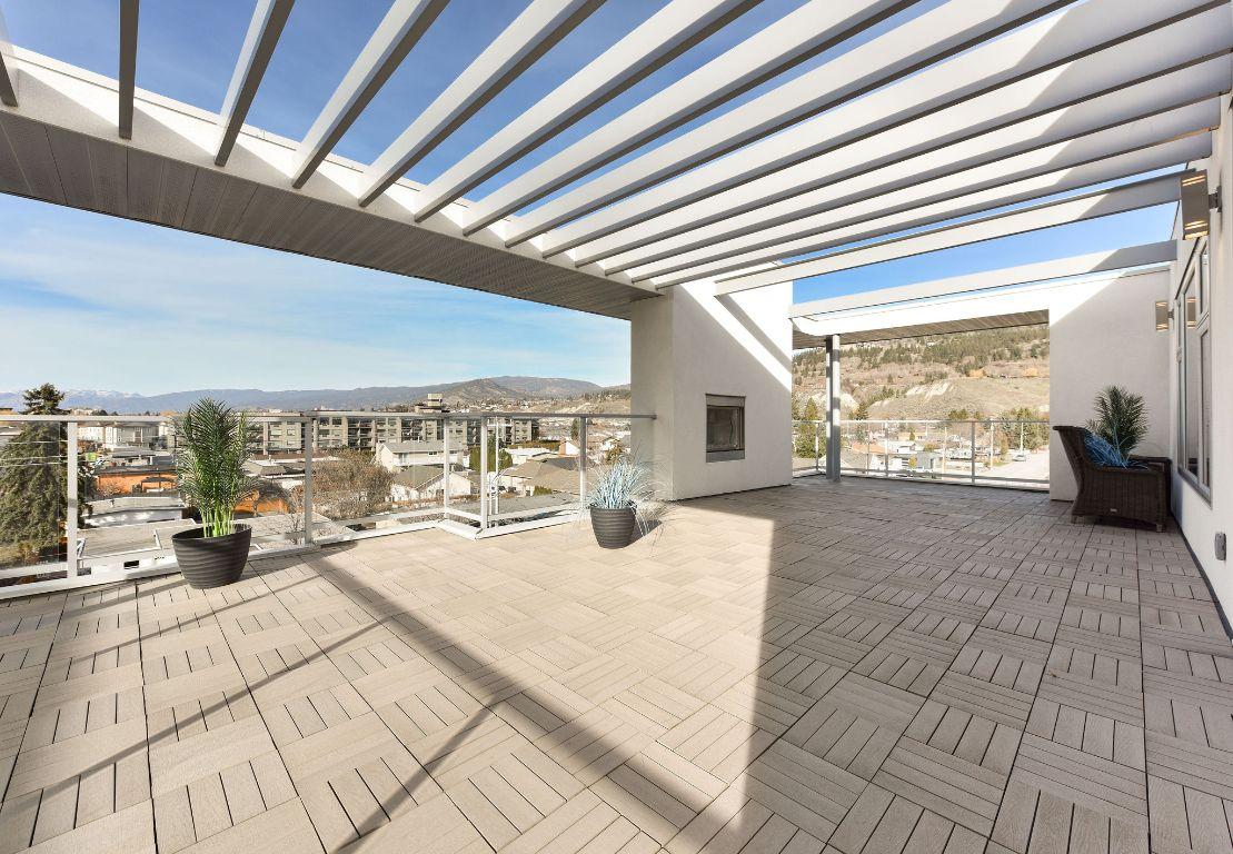 









222


Lee

Avenue, 101,
Penticton,




BC
V2A 0G2

