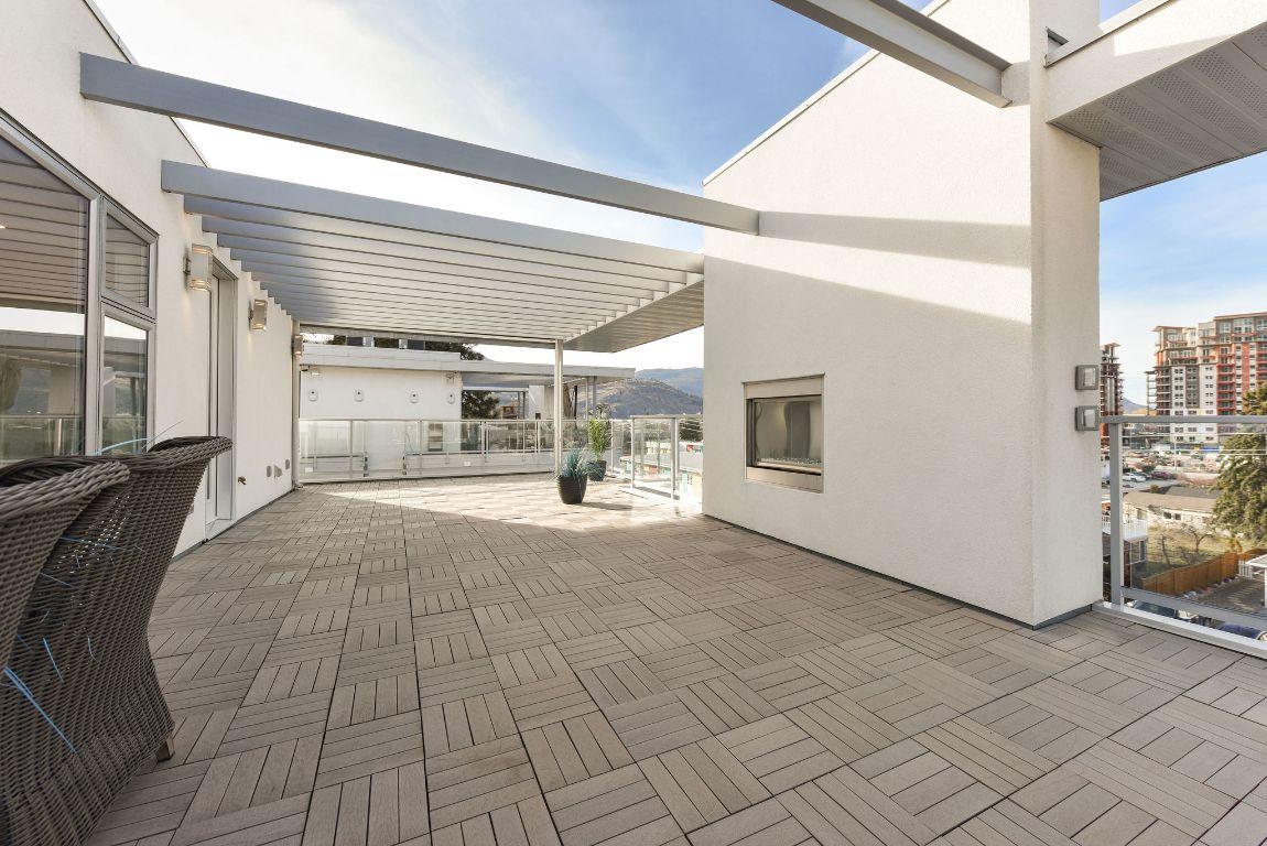 









222


Lee

Avenue, 101,
Penticton,




BC
V2A 0G2

