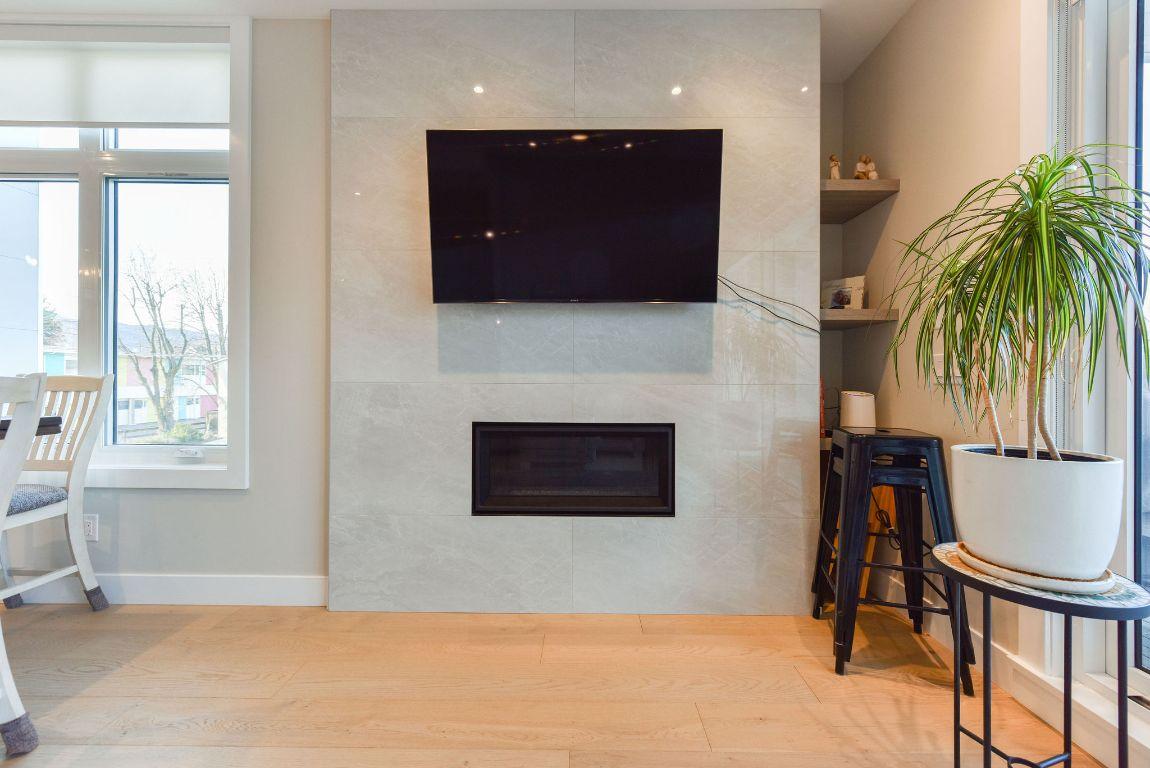 









222


Lee

Avenue, 101,
Penticton,




BC
V2A 0G2

