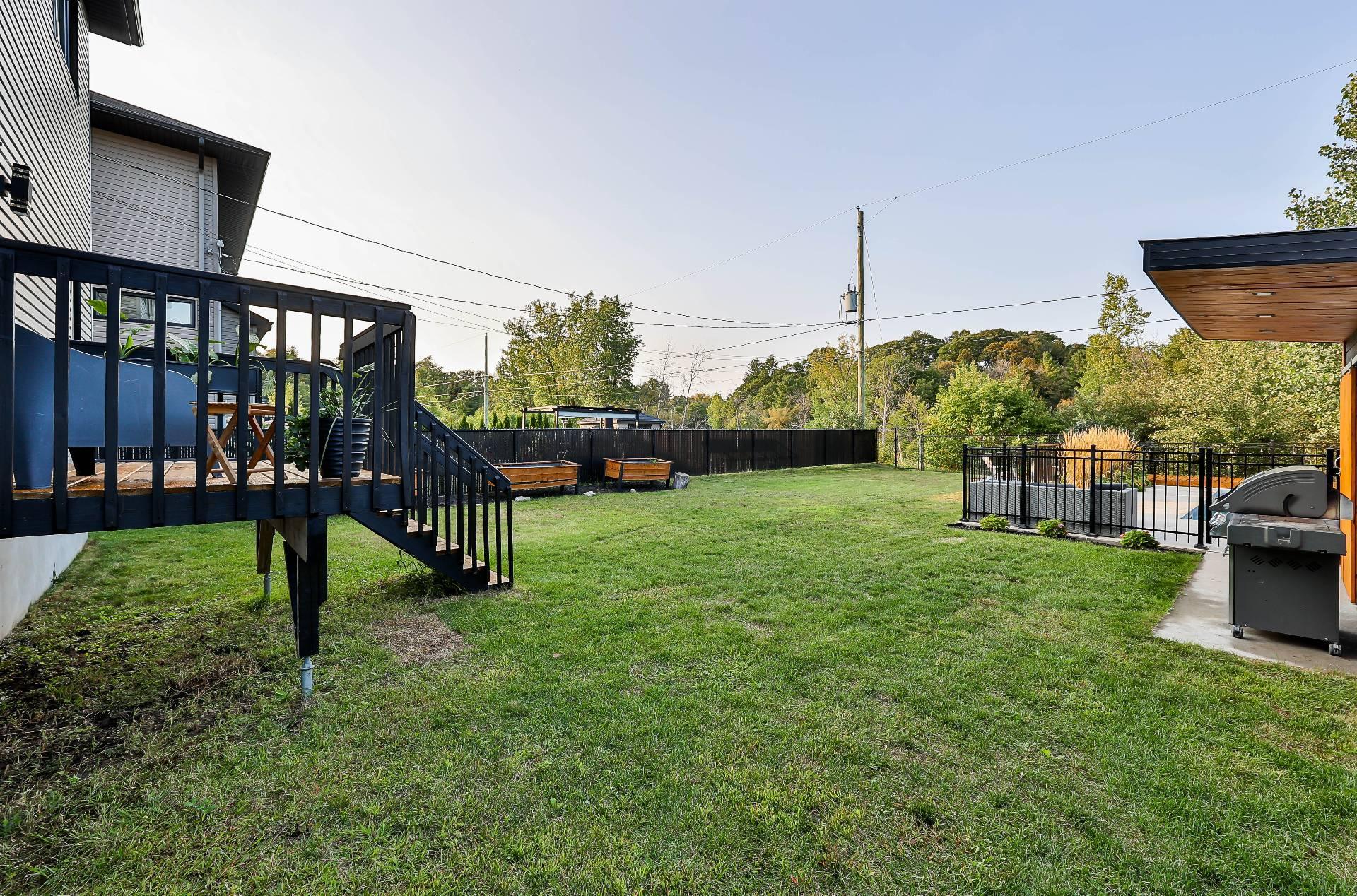 









131


Av. du Littoral

,
Saint-Paul,




QC
J0K3E0

