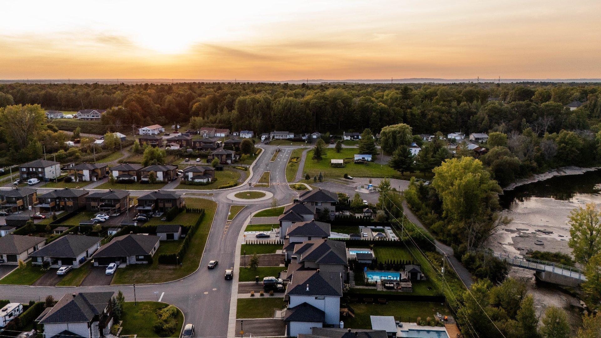 









131


Av. du Littoral

,
Saint-Paul,




QC
J0K3E0

