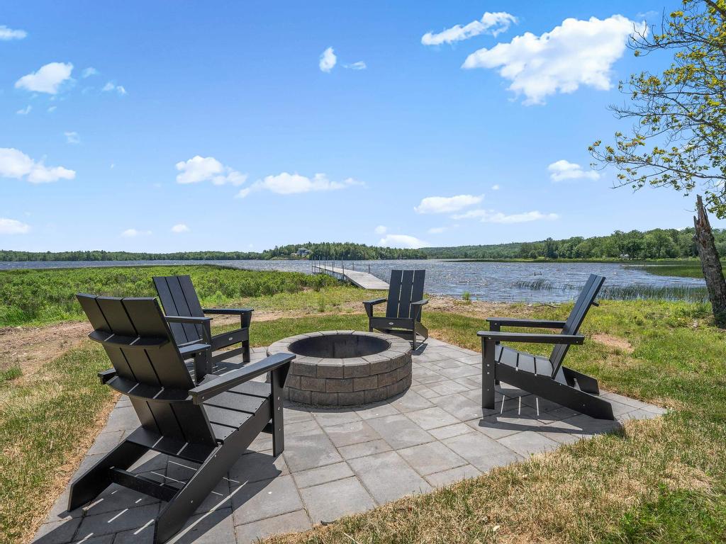 












40 Martins Point Road

,
Enfield,




NS
B2T 1H9

