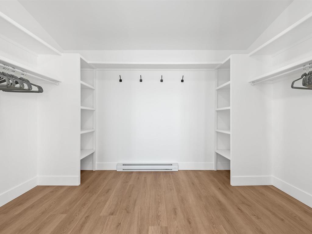 












40 Martins Point Road

,
Enfield,




NS
B2T 1H9

