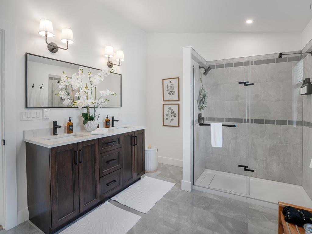 












40 Martins Point Road

,
Enfield,




NS
B2T 1H9

