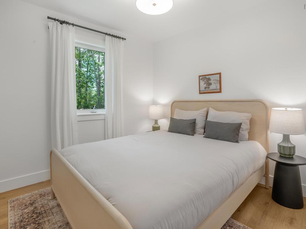 












40 Martins Point Road

,
Enfield,




NS
B2T 1H9

