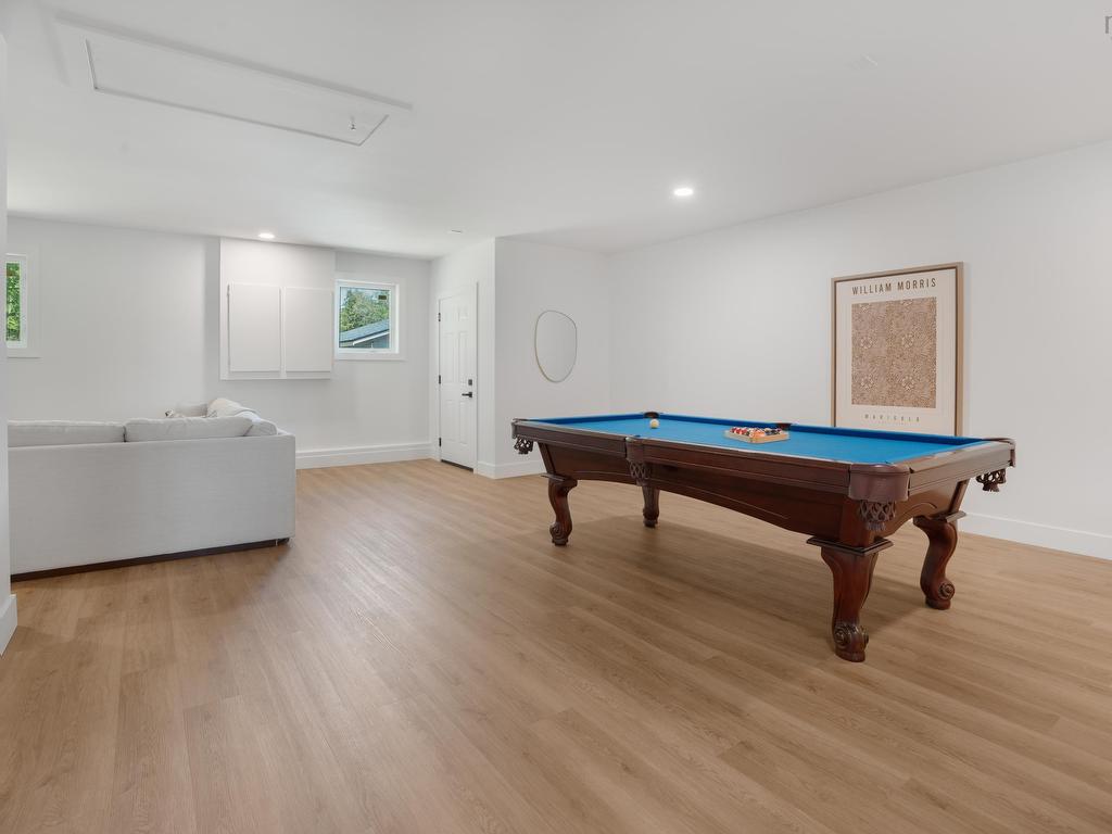 












40 Martins Point Road

,
Enfield,




NS
B2T 1H9

