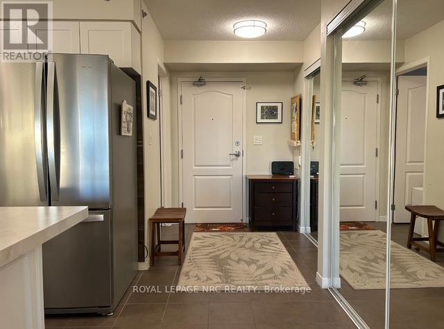 












1417 - 330 PRINCE CHARLES DRIVE S

,
Welland (Broadway),




Ontario
L3C7B3

