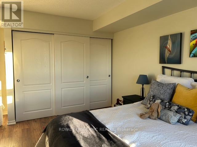 












1417 - 330 PRINCE CHARLES DRIVE S

,
Welland (Broadway),




Ontario
L3C7B3

