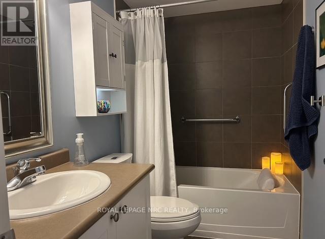 












1417 - 330 PRINCE CHARLES DRIVE S

,
Welland (Broadway),




Ontario
L3C7B3

