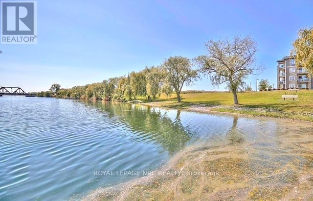 












1417 - 330 PRINCE CHARLES DRIVE S

,
Welland (Broadway),




Ontario
L3C7B3

