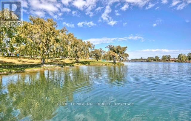 












1417 - 330 PRINCE CHARLES DRIVE S

,
Welland (Broadway),




Ontario
L3C7B3

